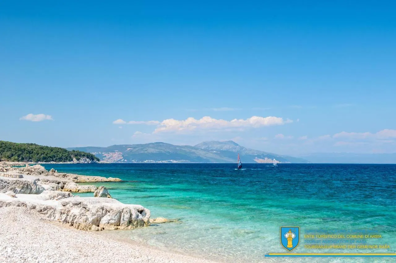 Villa Aura Yourcroatiaholiday Drenje  Kroatien